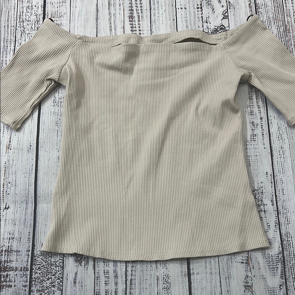H&M Rib-knit Off-the-shoulder Top Sz. M‎ - Picture 6 of 7